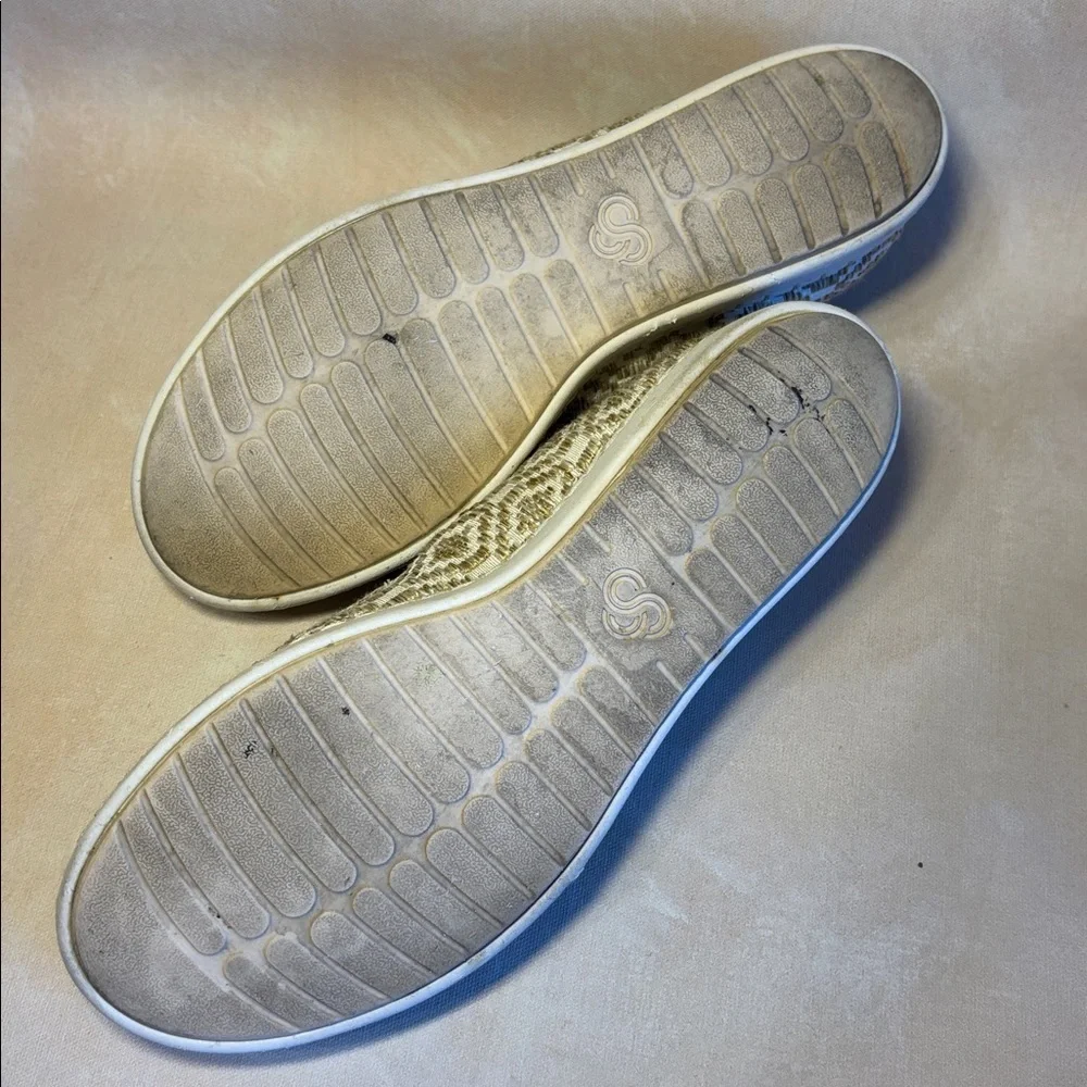 Clarks Cloudsteppers Gold/Tan and White Slip-On Shoes, sneakers, size 11